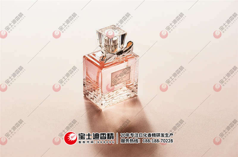 香水 香水(shuǐ)