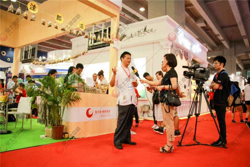 李中博（bó）先生接受采訪